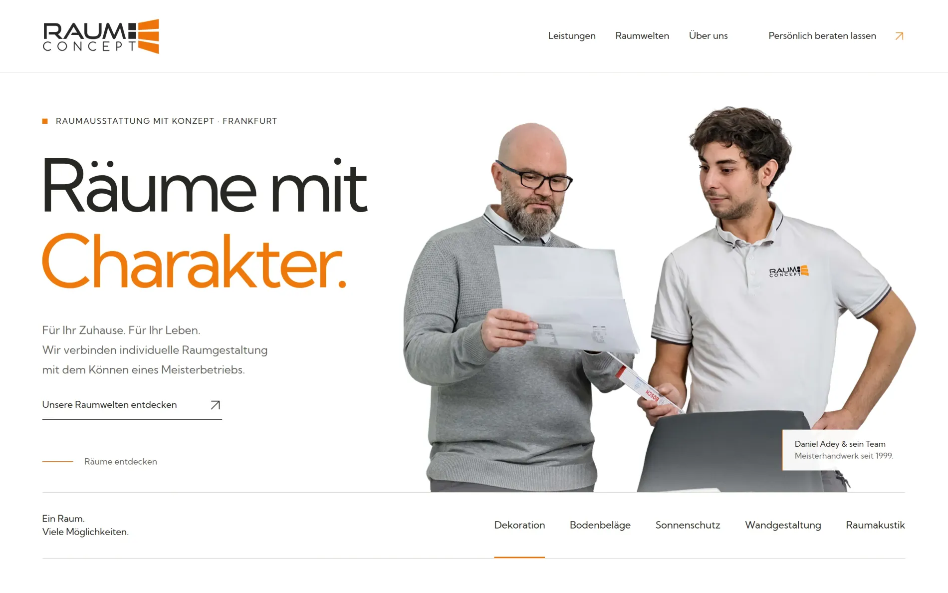 Website Raumconcept, Studio-Fassung von Drela: erster Bildschirm mit „Räume mit Charakter.“